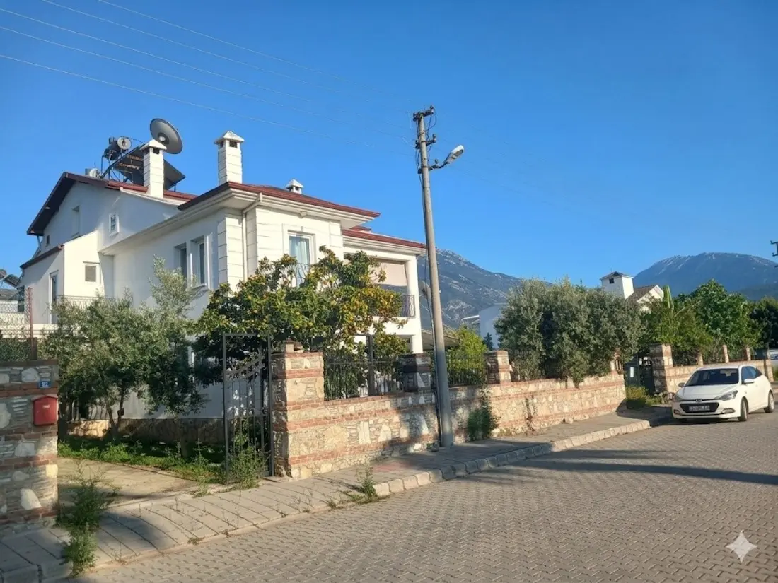 Villa in Babatasi
